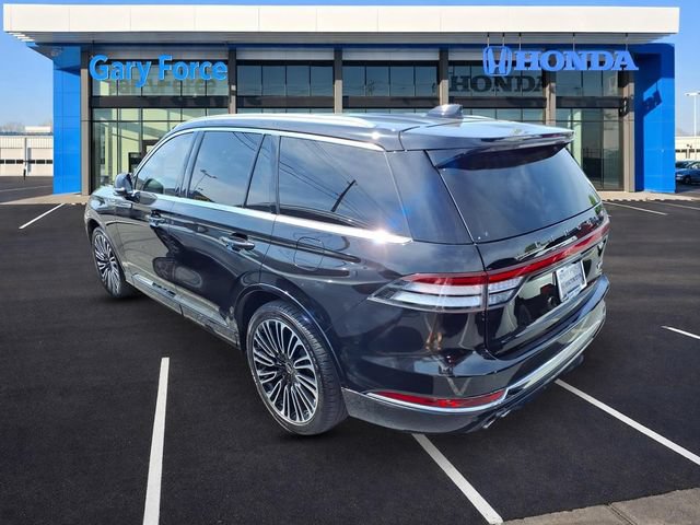 Used 2025 Lincoln Aviator Black Label AWD/4WD image 3