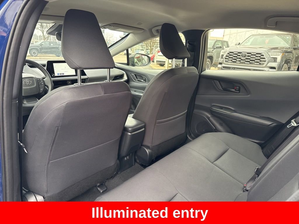 Used 2025 Toyota Prius LE image 18