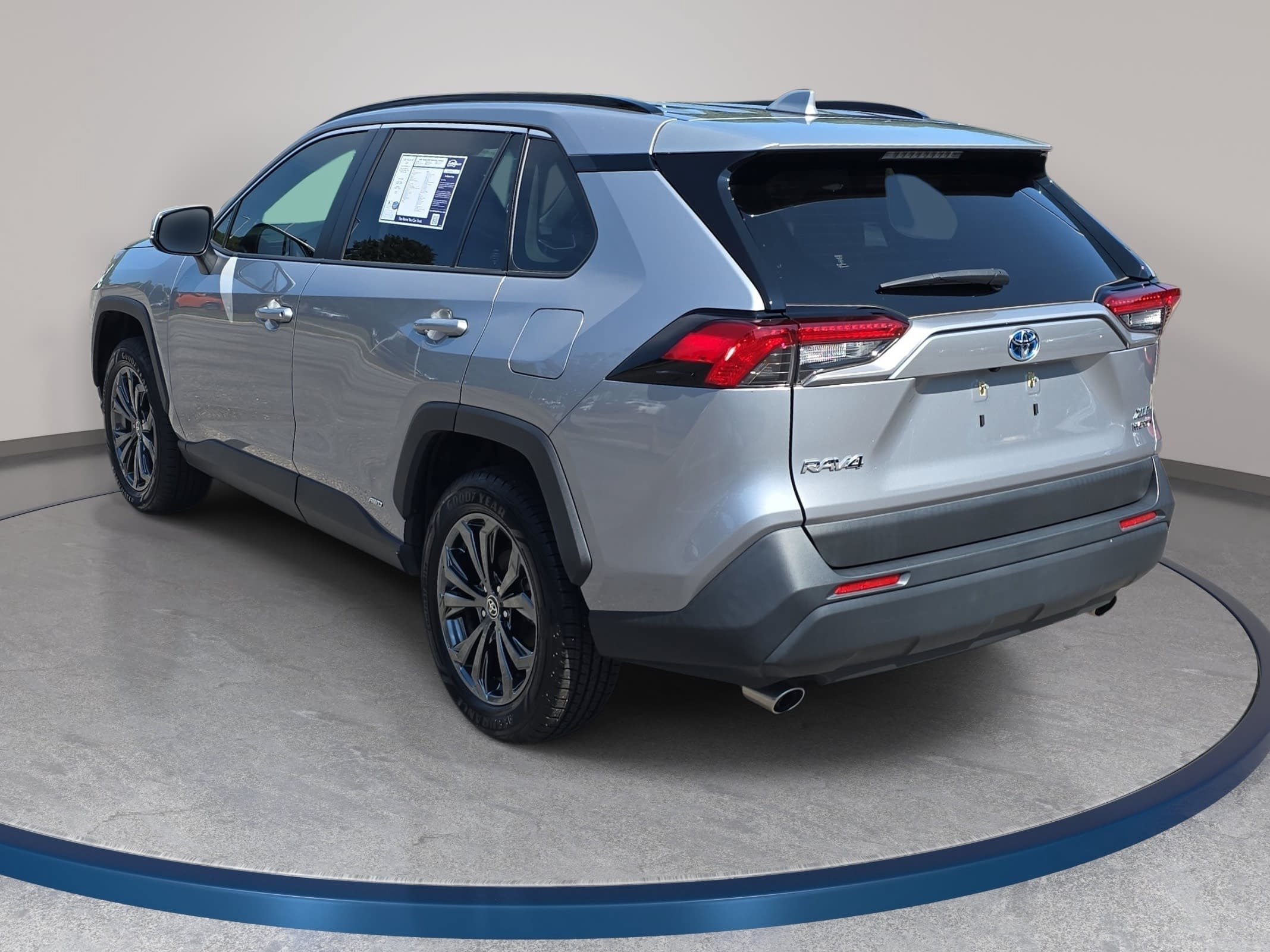 Used 2024 Toyota RAV4 XLE Premium w/ Weather Package AWD/4WD image 7