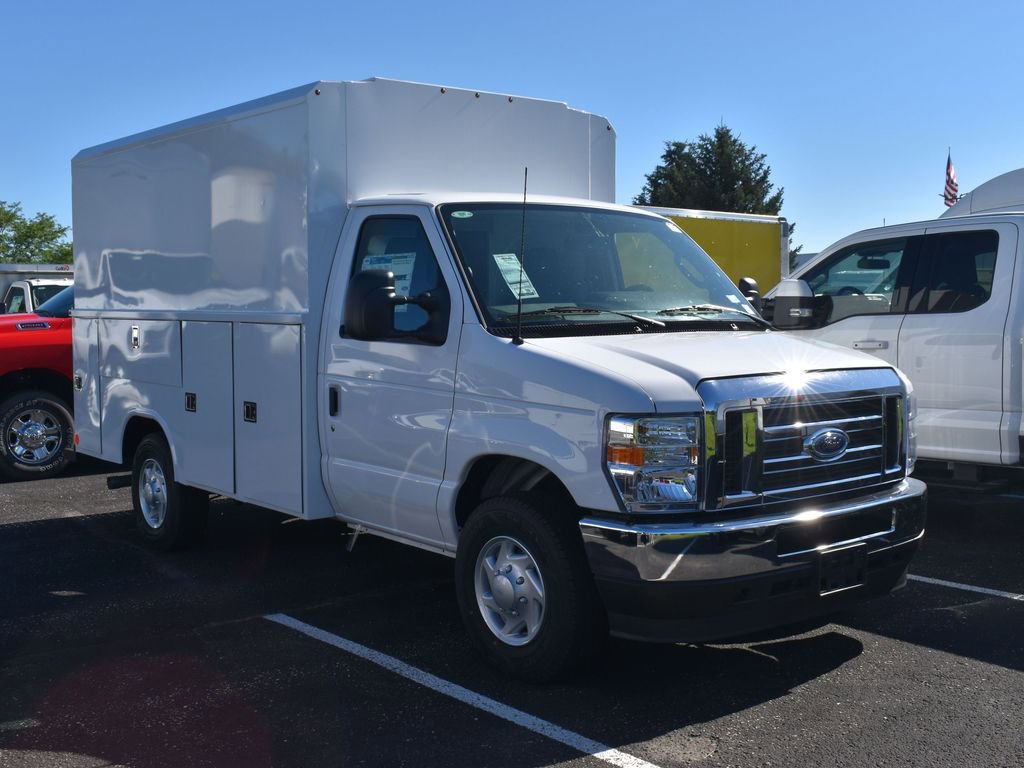 New 2025 Ford E-350 and Econoline 350 Super Duty w/ Power Equipment Group image 2