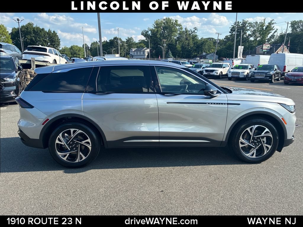 Certified 2026 Lincoln Nautilus Premier w/ Equipment Group 102A AWD/4WD image 31