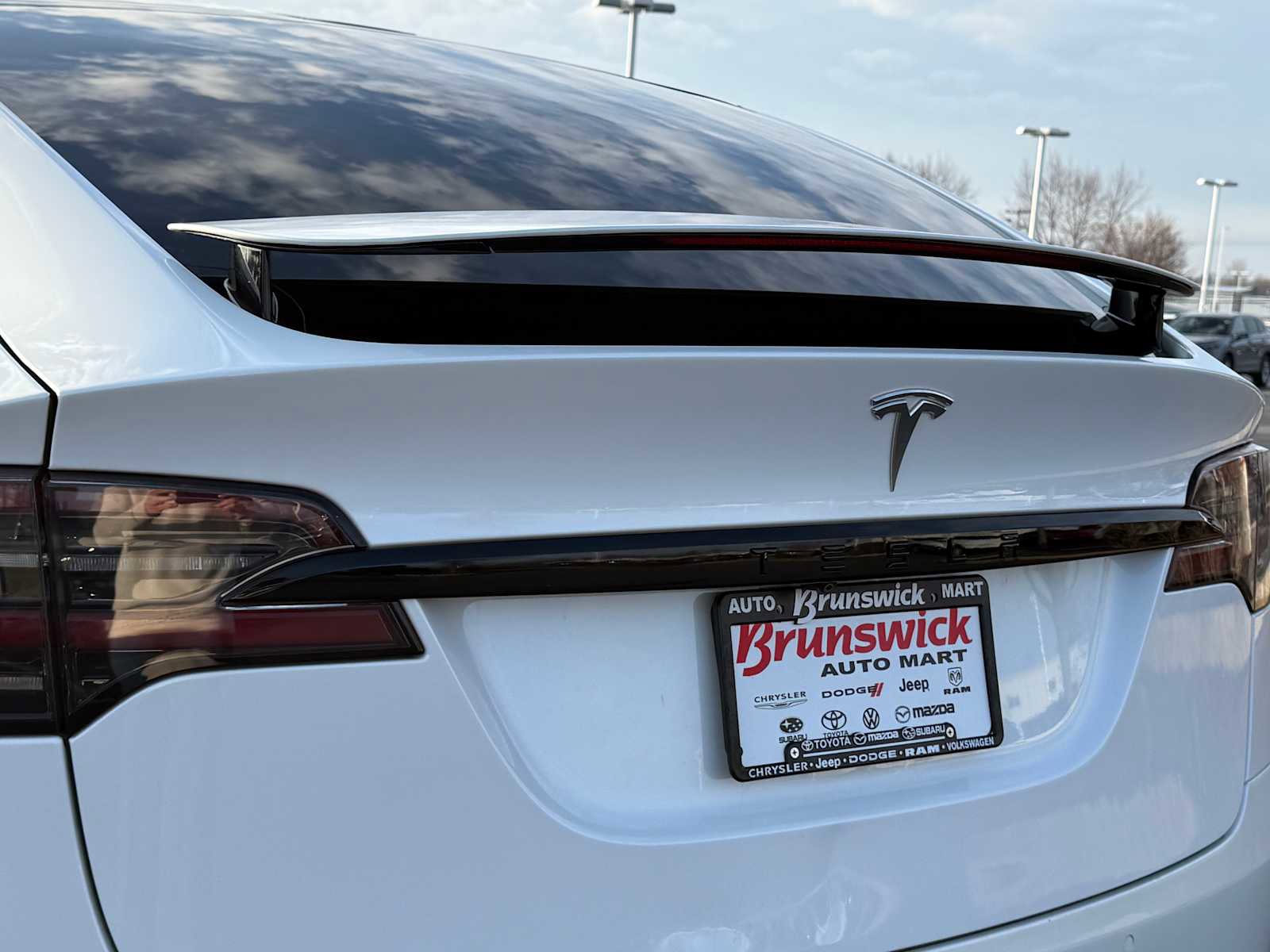 Used 2022 Tesla Model X image 7