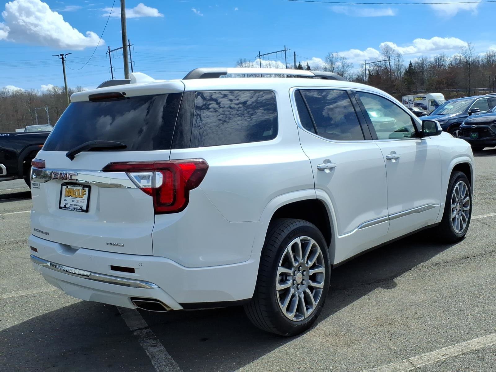 Certified 2023 GMC Acadia Denali w/ Denali Ultimate Package AWD/4WD image 6