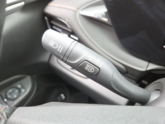 Used 2025 Buick Envista Avenir image 55