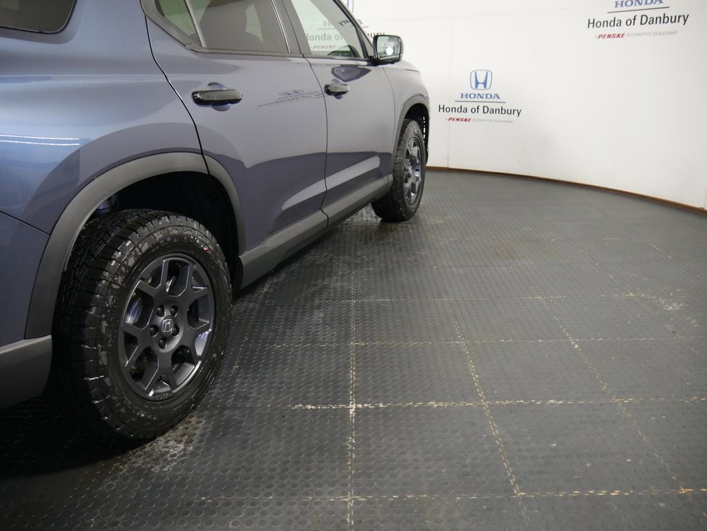 New 2026 Honda Pilot TrailSport image 4