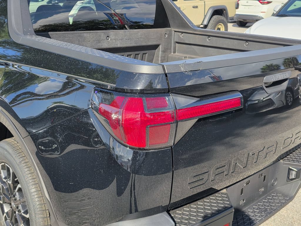 Used 2024 Hyundai Santa Cruz SE FWD image 7