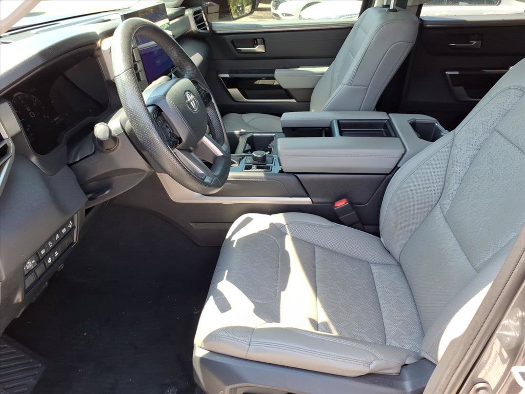 Used 2024 Toyota Tundra Limited AWD/4WD image 10