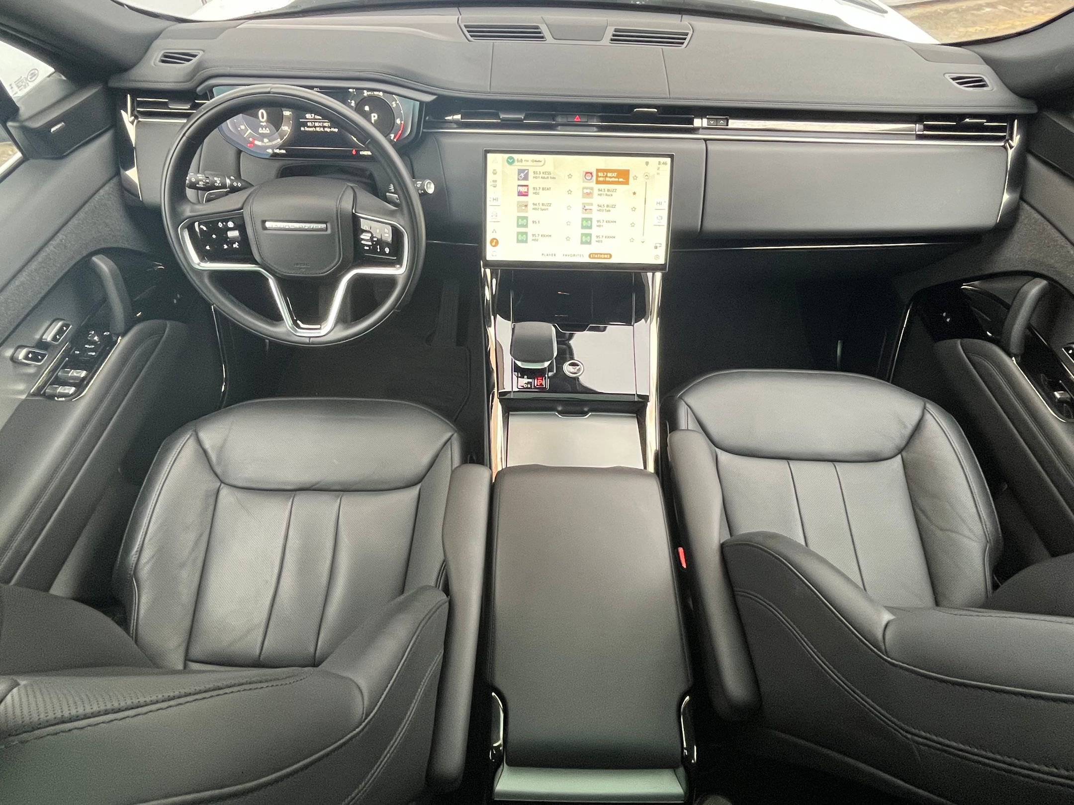 Certified 2025 Land Rover Range Rover Sport SE image 15