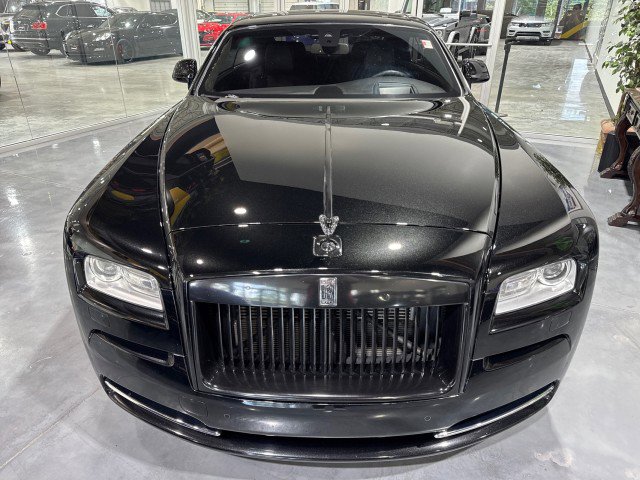 Used 2014 Rolls-Royce Wraith image 2