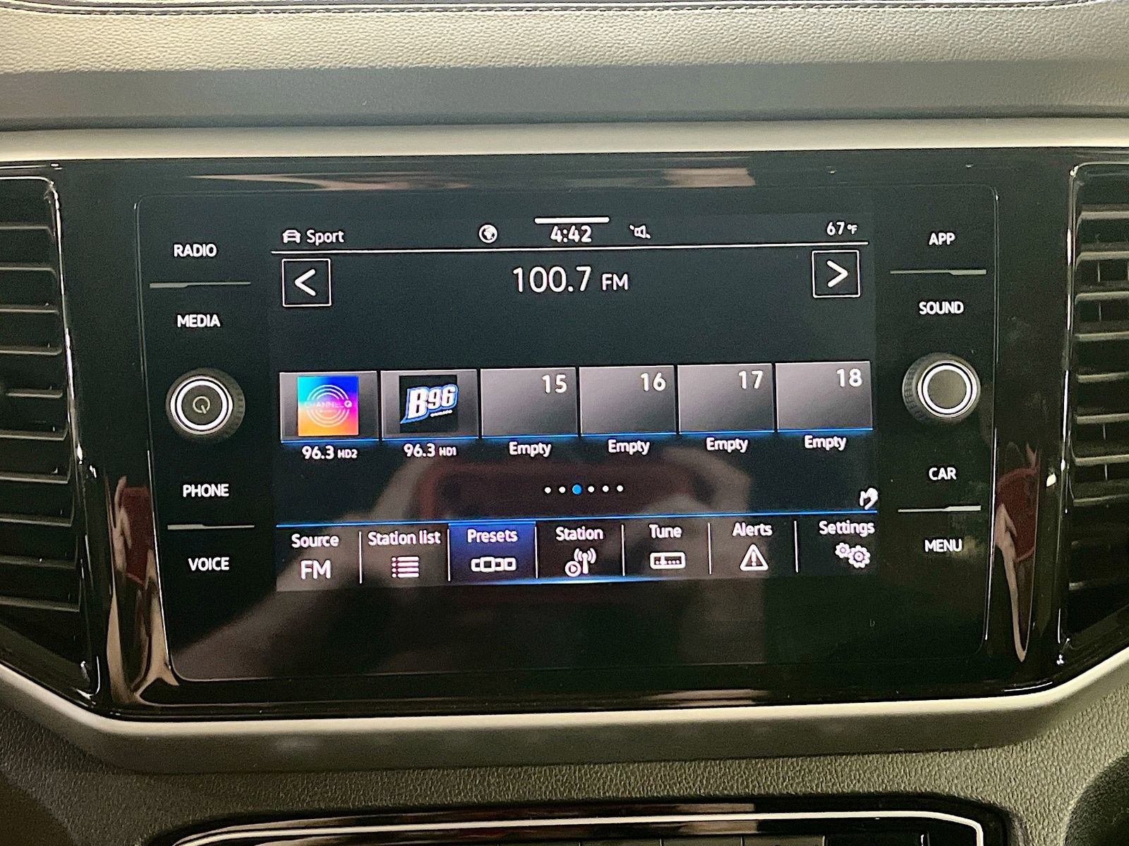 Used 2022 Volkswagen Atlas SE image 14