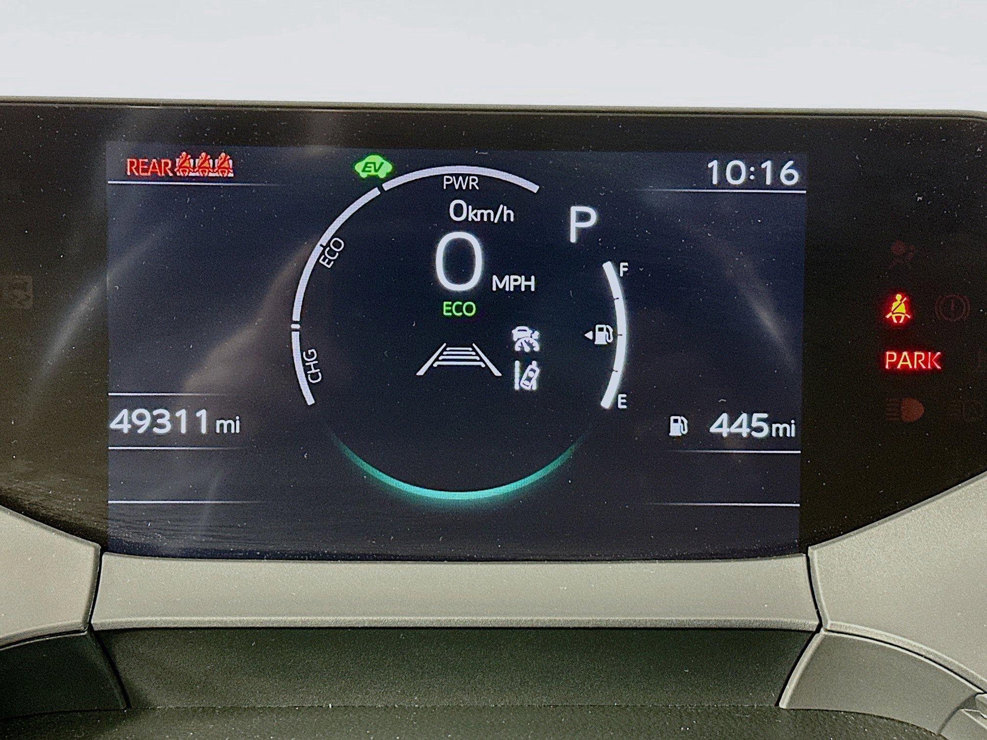 Used 2024 Toyota Prius LE FWD image 19