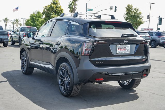 New 2026 Nissan Kicks SR image 5