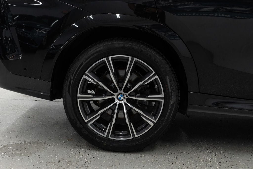 Used 2025 BMW X6 xDrive40i w/ Climate Comfort Package AWD/4WD image 43