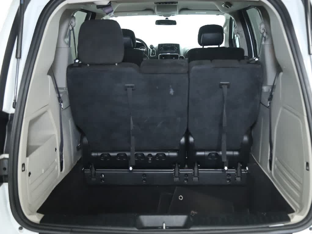 Used 2016 Dodge Grand Caravan SE w/ Quick Order Package 29E SE FWD image 28