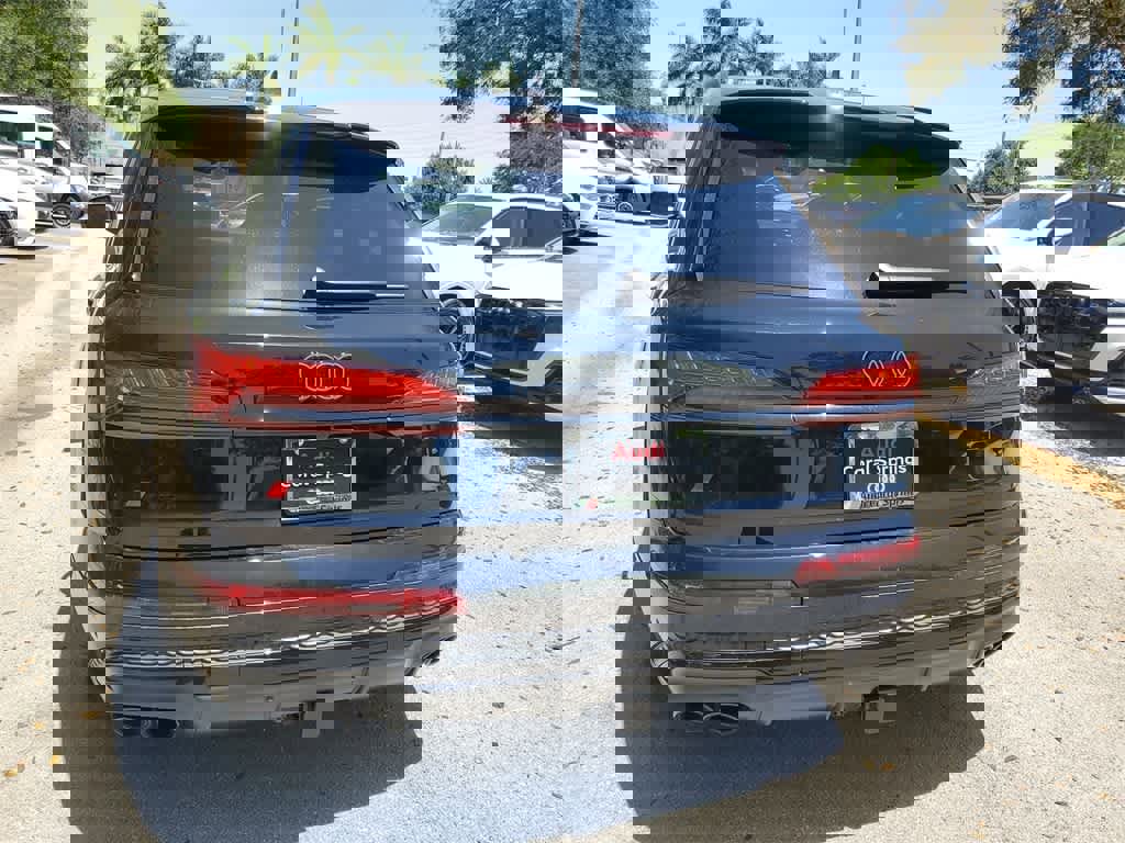 New 2025 Audi SQ7 Premium Plus image 6