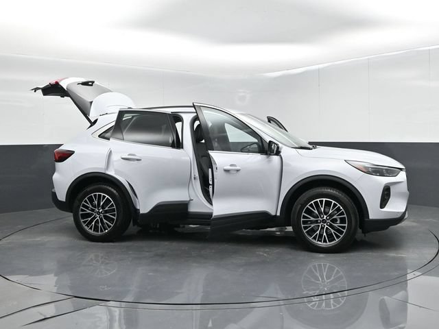 New 2025 Ford Escape SE w/ PHEV Premium Package FWD image 66