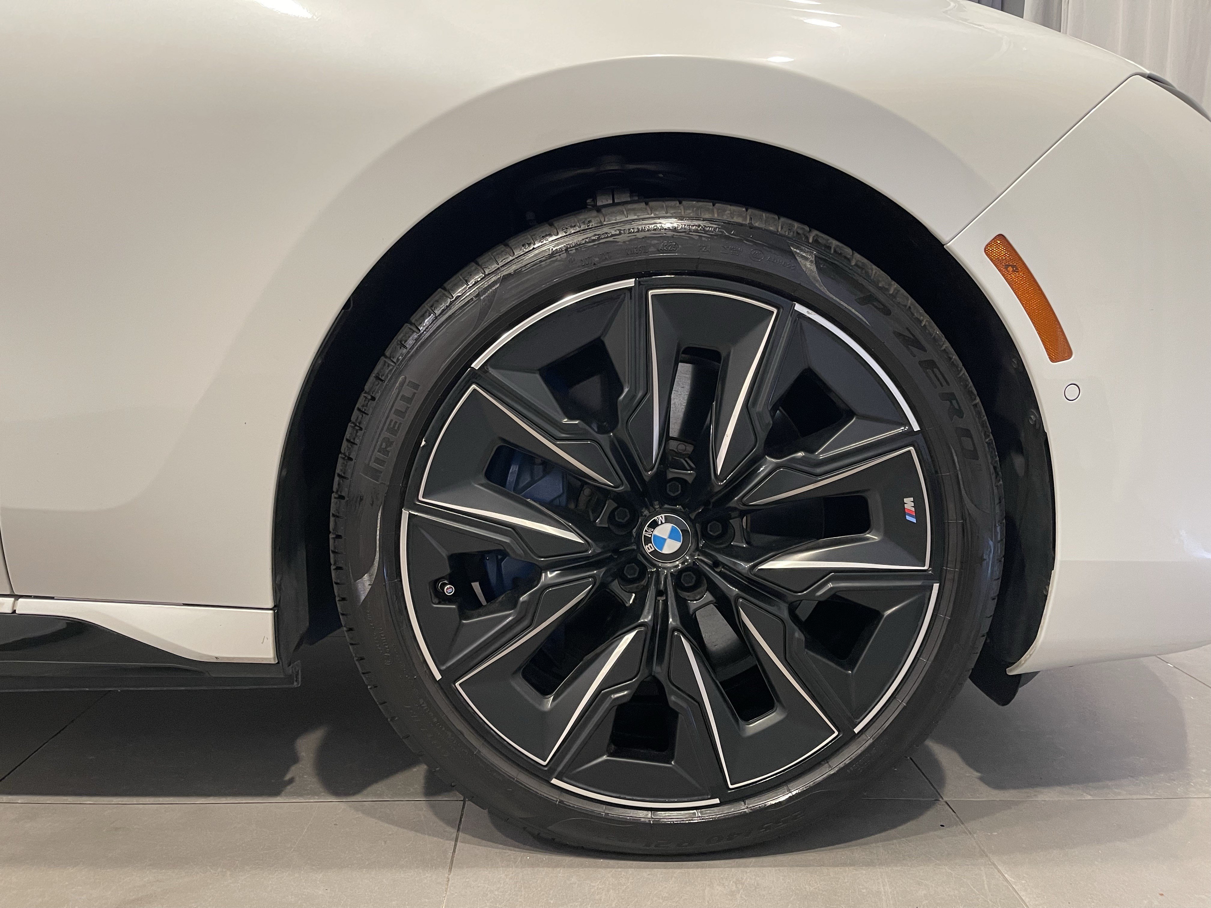 Certified 2023 BMW i7 xDrive60 AWD/4WD image 10