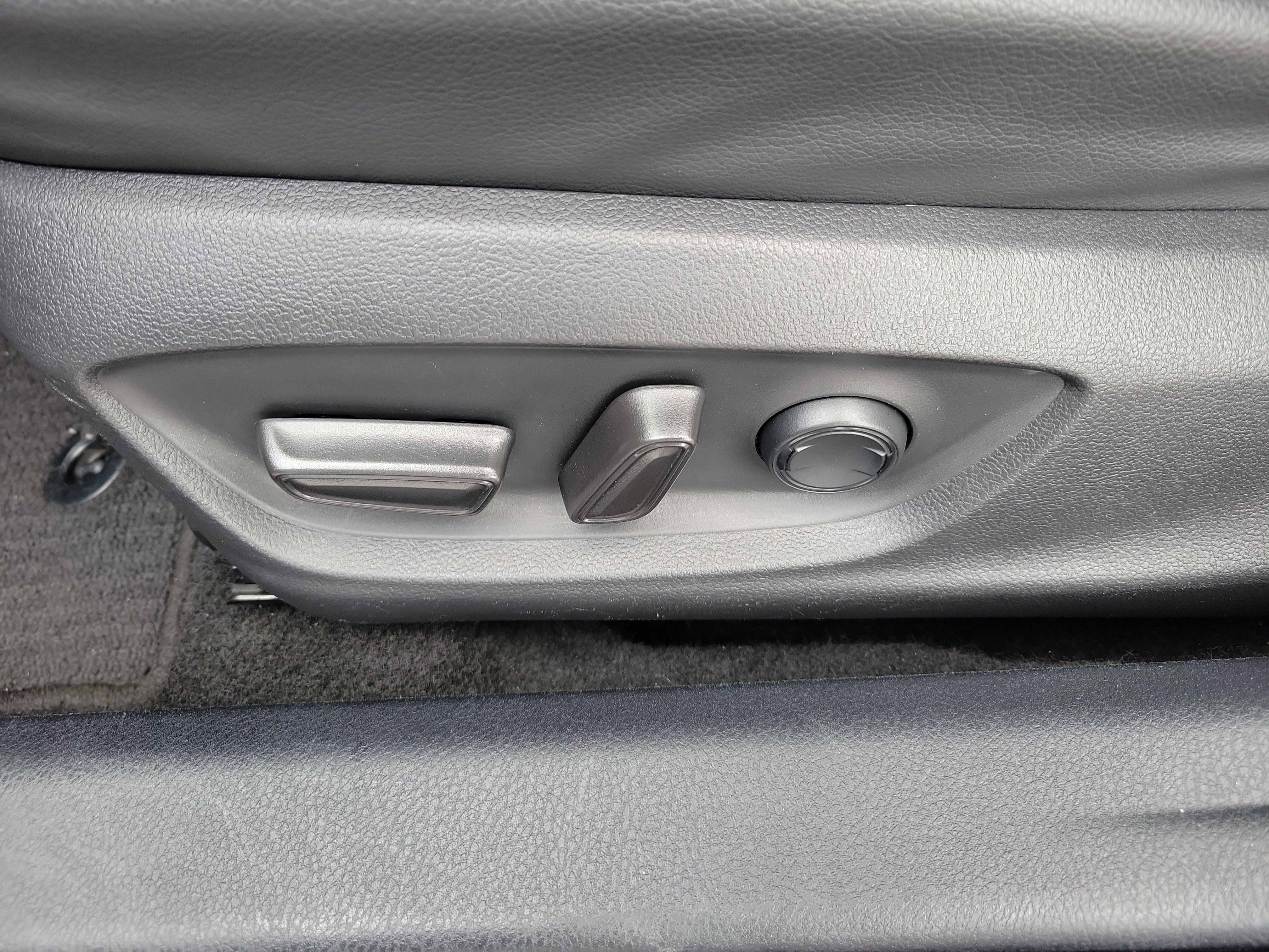 Used 2021 Toyota Camry SE image 23