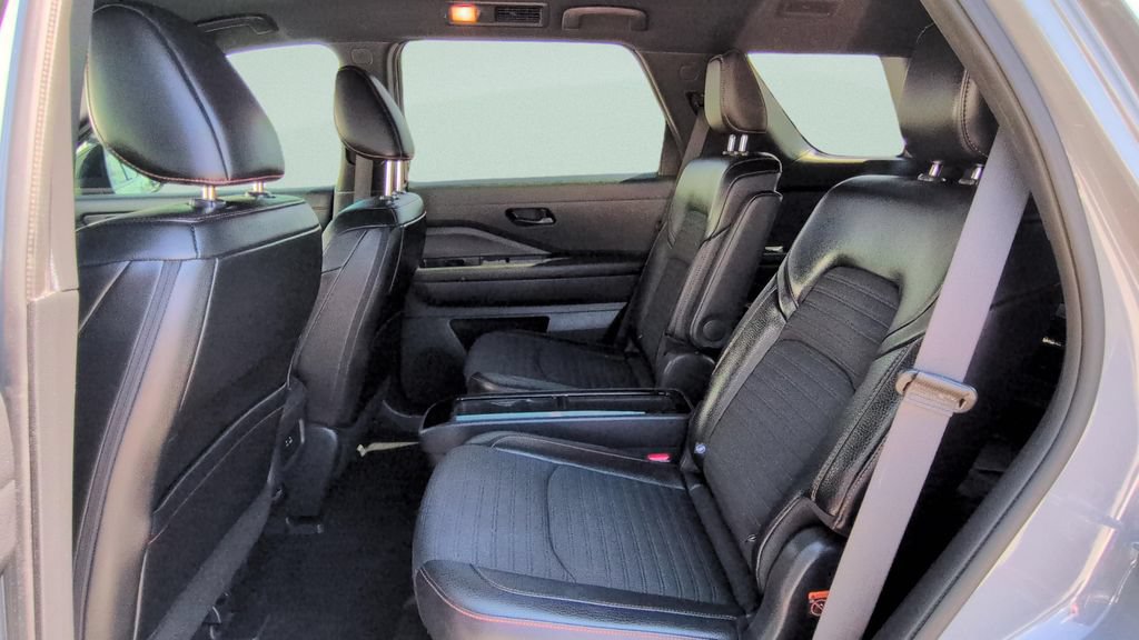Certified 2024 Nissan Pathfinder Rock Creek AWD/4WD image 10