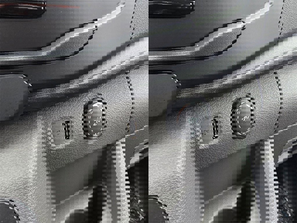 Used 2023 Ford E-Transit Low Roof image 20