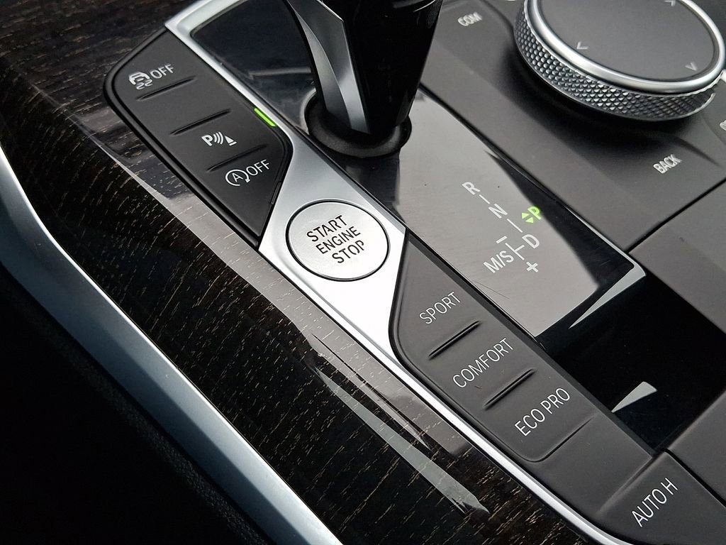 Used 2021 BMW 330i xDrive Sedan w/ Convenience Package image 27