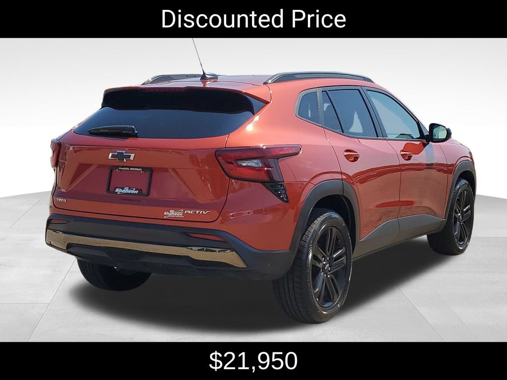 Certified 2024 Chevrolet Trax ACTIV w/ Sunroof Package FWD image 3