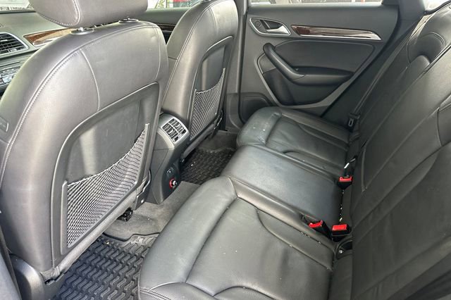 Used 2017 Audi Q3 2.0T Premium Plus w/ Premium Plus Package FWD image 12