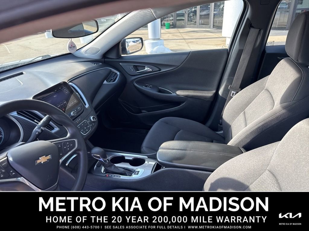 Used 2023 Chevrolet Malibu LT image 15