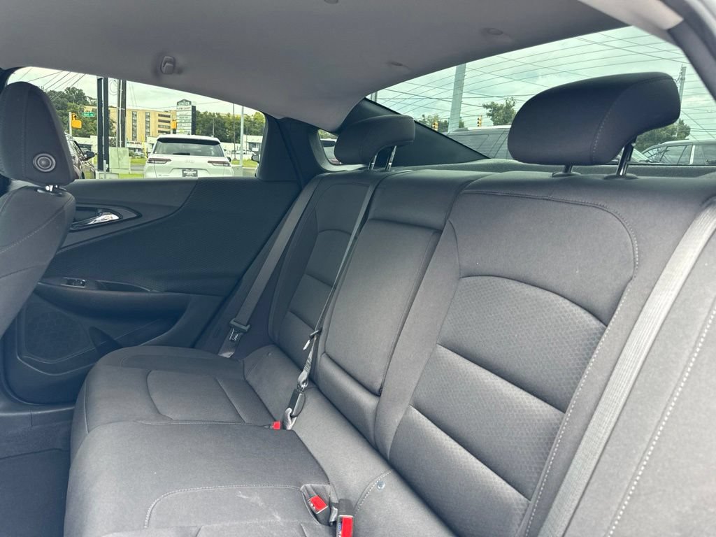 Used 2019 Chevrolet Malibu LT FWD image 24