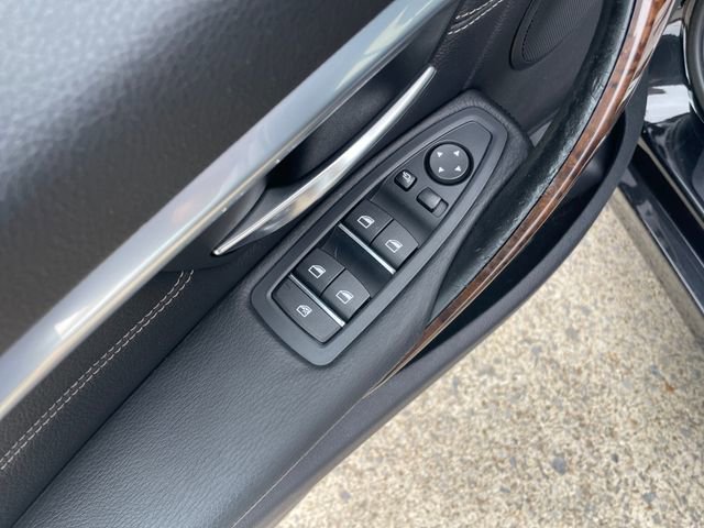 Used 2016 BMW 328i xDrive Sedan AWD/4WD image 10