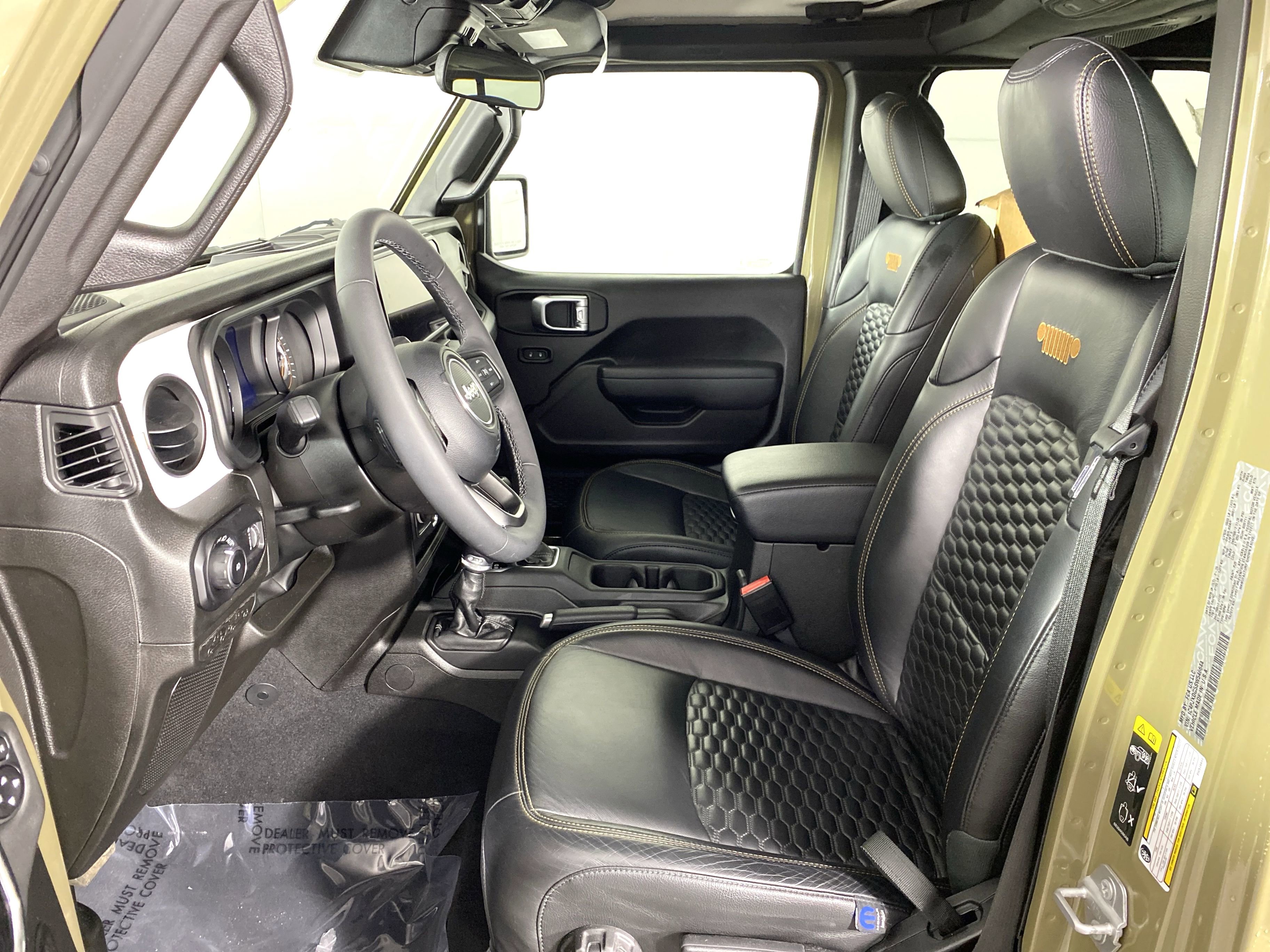 Used 2025 Jeep Wrangler Sport S image 15