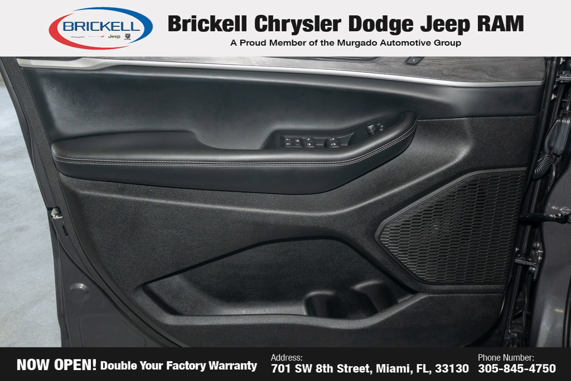 Used 2025 Jeep Grand Cherokee Limited AWD/4WD image 12