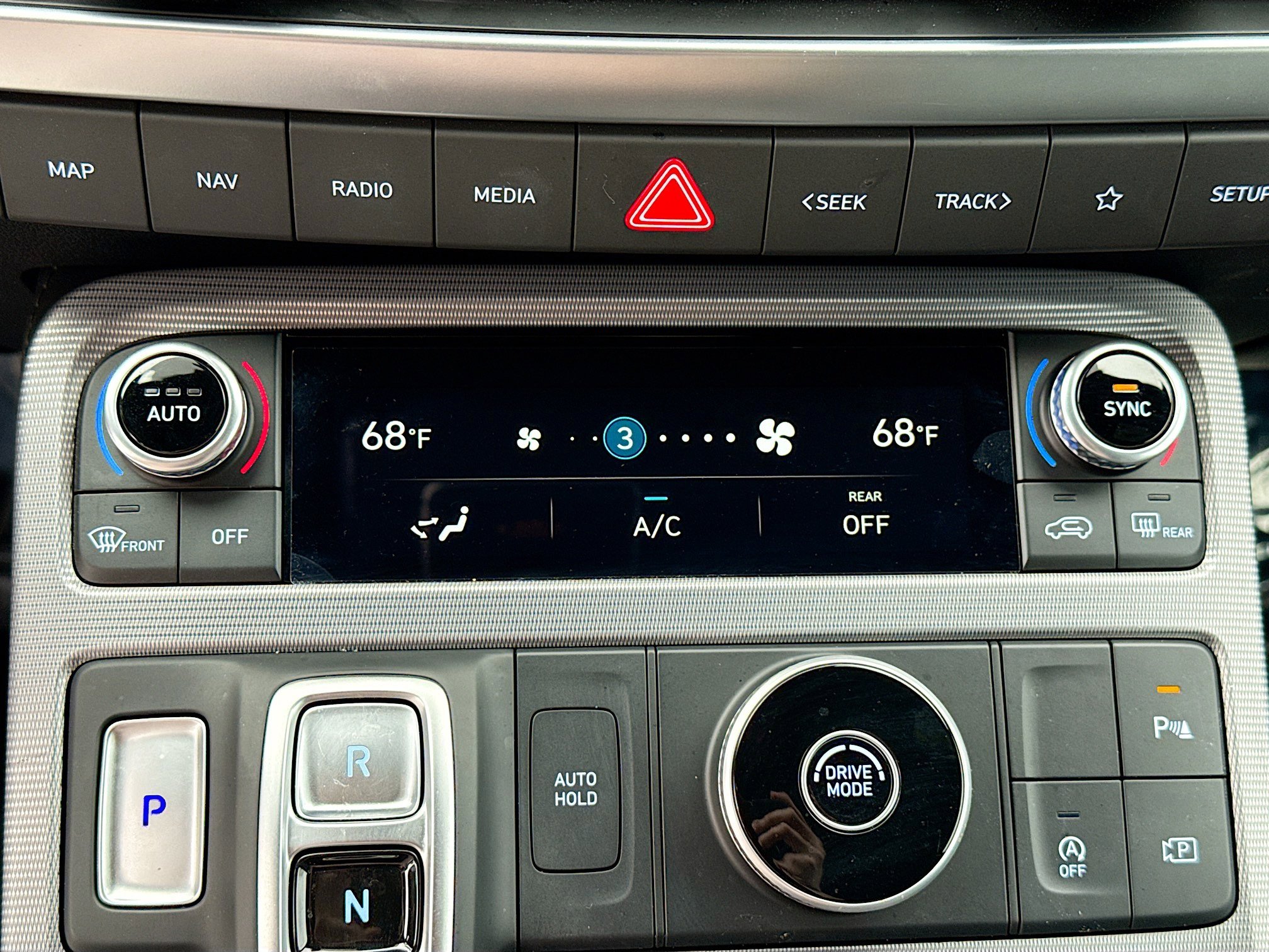 Used 2024 Hyundai Palisade Calligraphy image 35