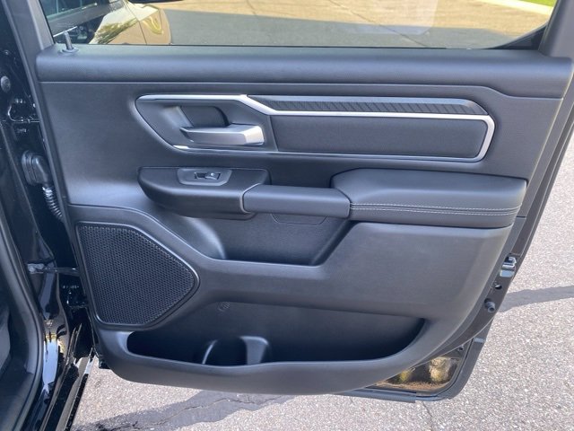 New 2026 RAM 1500 4x4 Crew Cab image 33