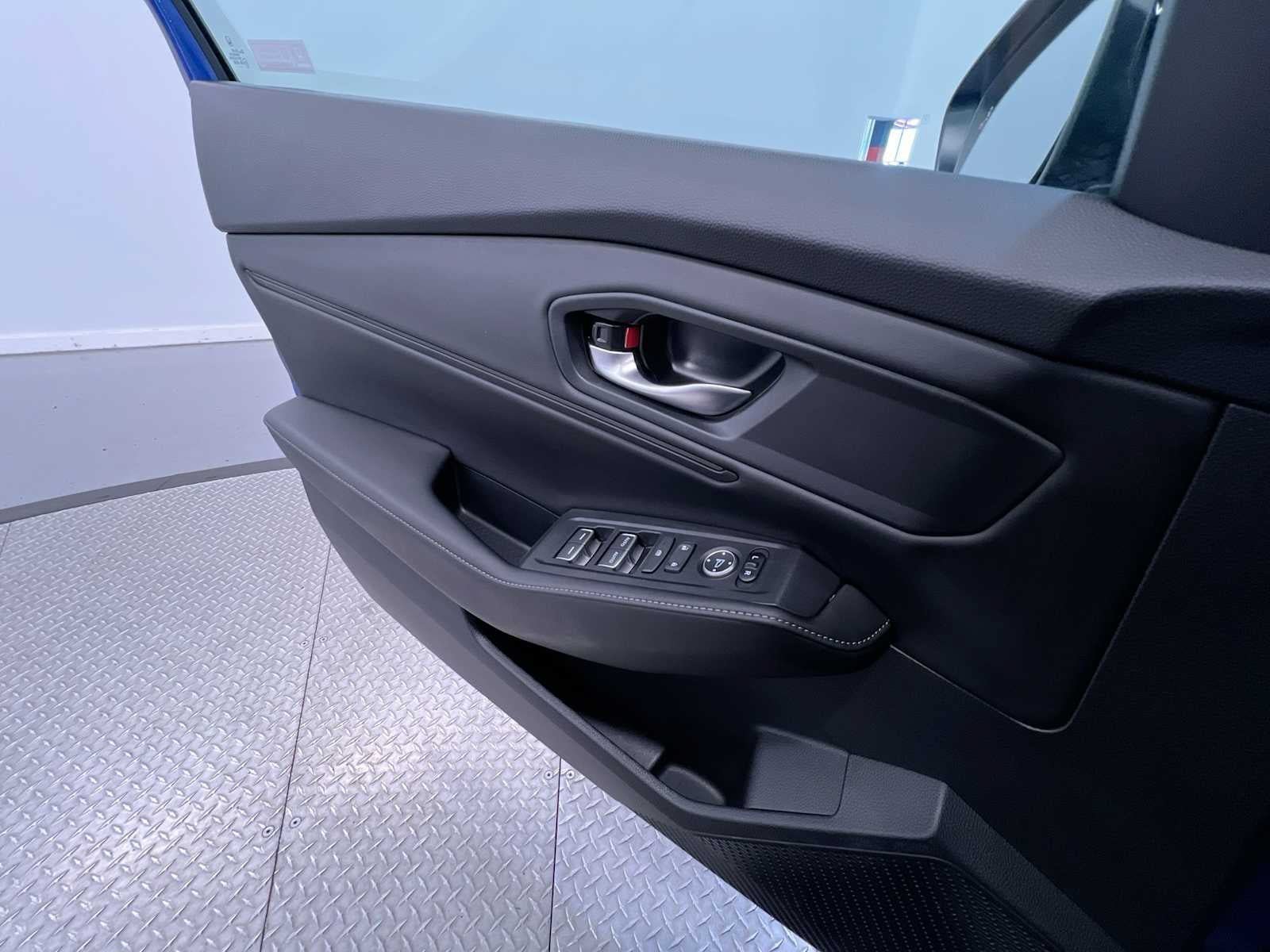 Used 2025 Honda Accord Sport image 31