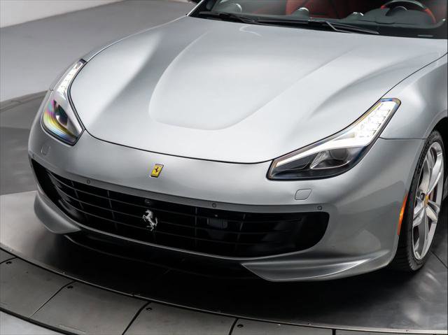 Used 2019 Ferrari GTC4Lusso image 9