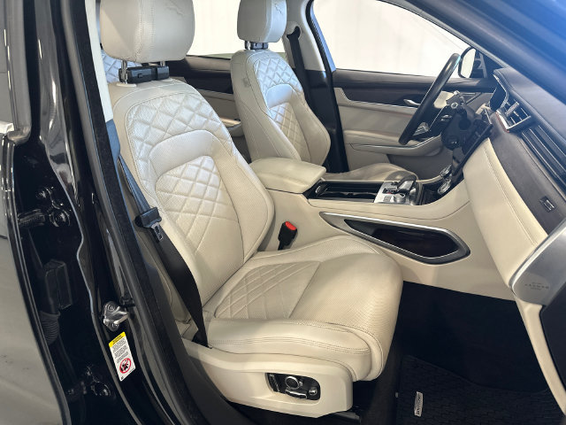 Used 2021 Jaguar F-PACE S AWD/4WD image 31