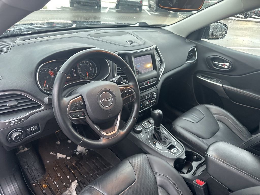 Used 2021 Jeep Cherokee Latitude Lux image 14