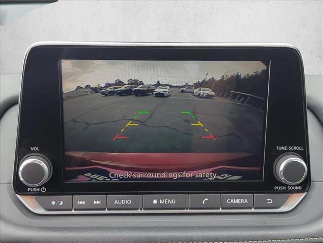 Used 2024 Nissan Rogue SV image 14