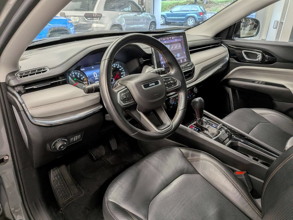 Used 2022 Jeep Compass Limited AWD/4WD image 12