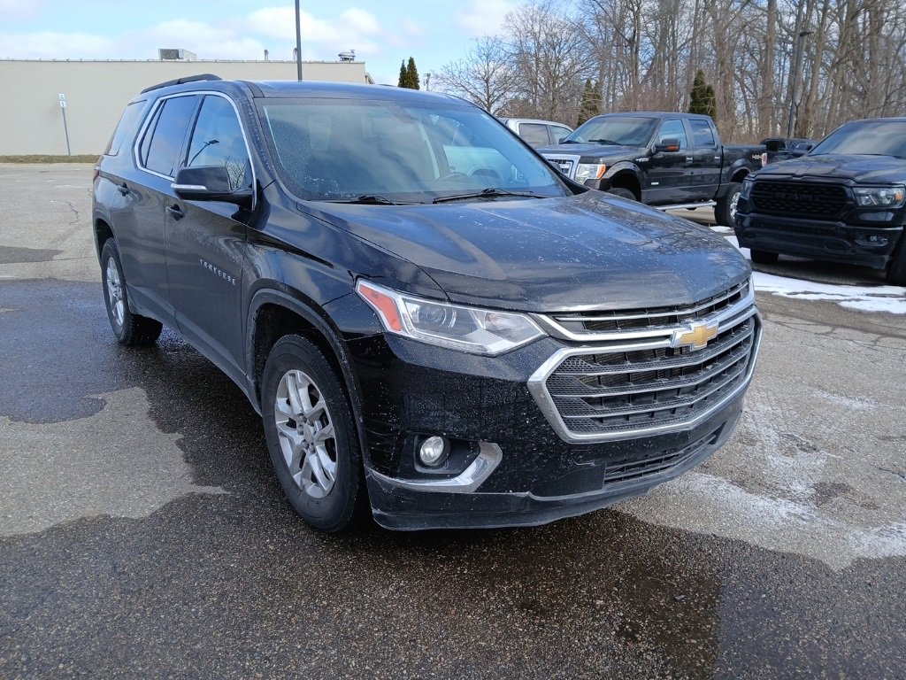 Used 2020 Chevrolet Traverse LT image 3
