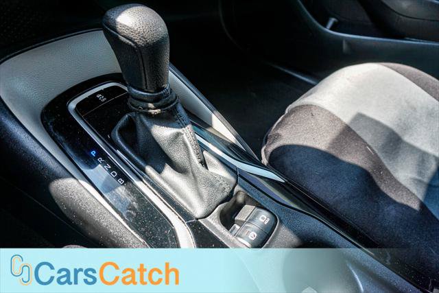 Used 2020 Toyota Corolla LE FWD image 33