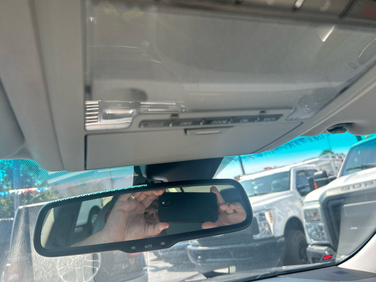 Used 2011 Lexus LS 460 w/ Comfort Pkg image 26