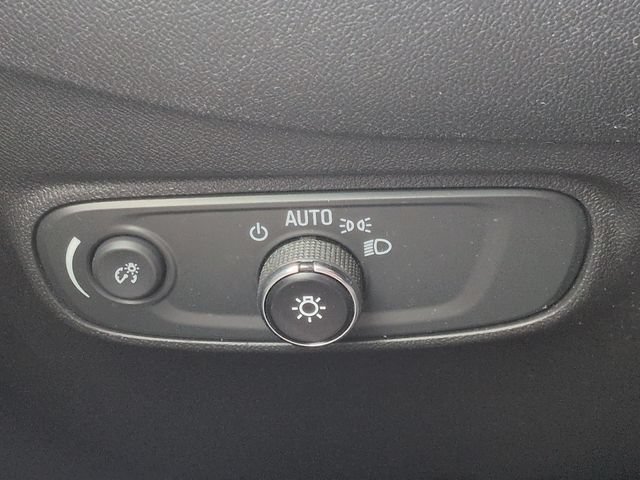 Used 2024 Chevrolet Equinox LT FWD image 21