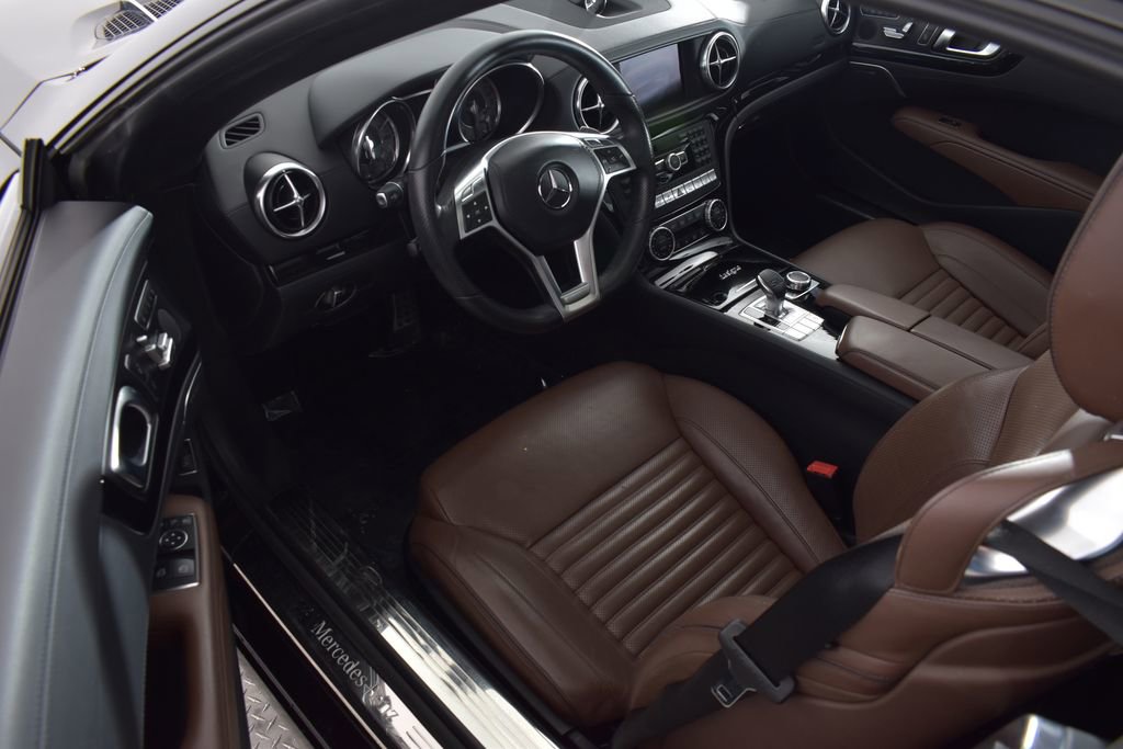 Used 2016 Mercedes-Benz SL 550 image 14