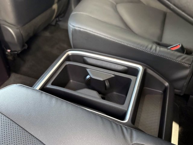 Used 2025 Toyota Grand Highlander AWD image 18