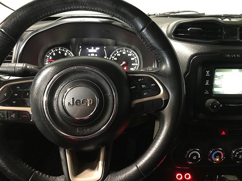 Used 2015 Jeep Renegade Latitude image 23