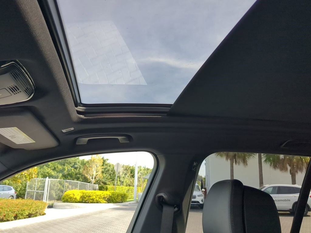 New 2026 BMW X5 xDrive50e w/ M Sport Package image 20