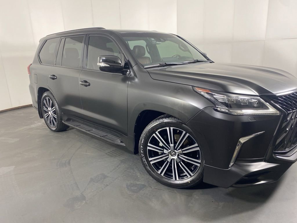Used 2020 Lexus LX 570 4WD w/ Sport Package image 4