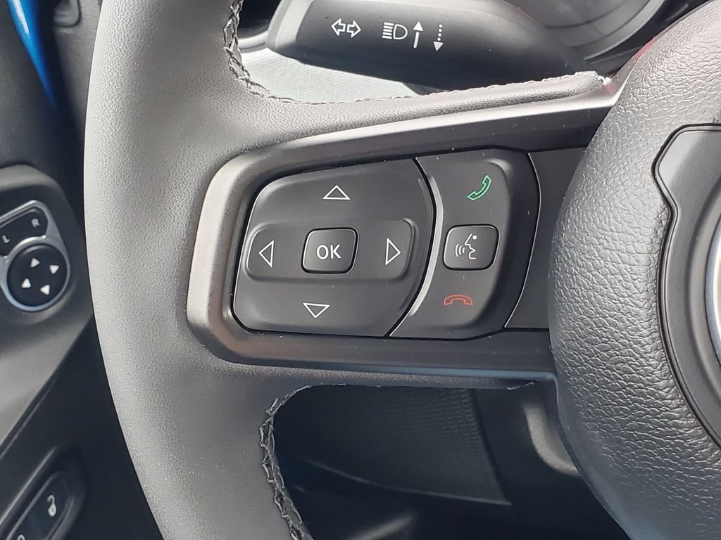 Used 2025 Jeep Wrangler Unlimited Sport AWD/4WD image 11